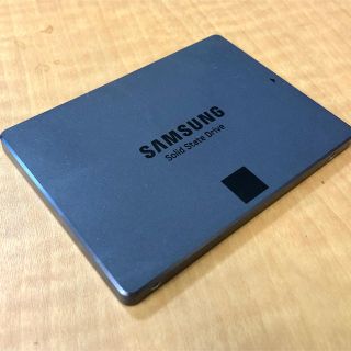 サムスン(SAMSUNG)のSAMSUNG製SSD/250GB「840EVO」／中古(PC周辺機器)