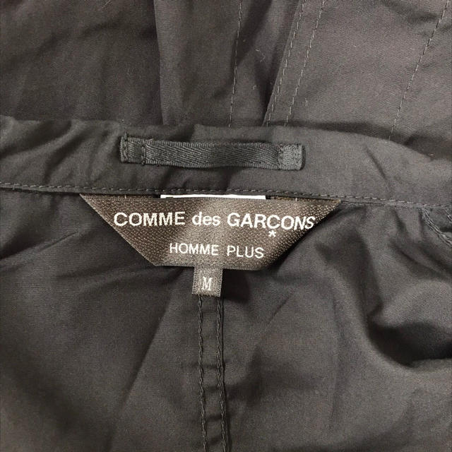 COMME des GARCONS HOMME PLUS(コムデギャルソンオムプリュス)のCOMME des GARCONS HOMME PLUS フリルジャケット メンズのジャケット/アウター(テーラードジャケット)の商品写真