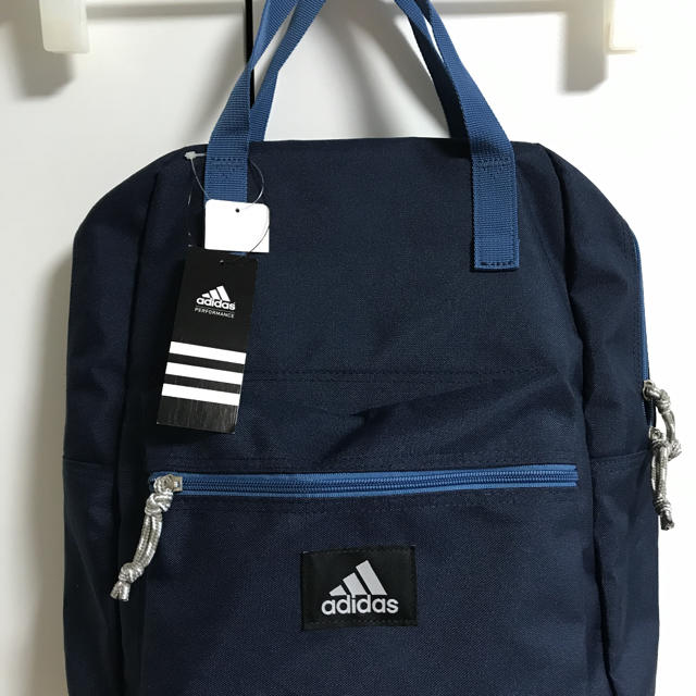 adidas(アディダス)のアディダスリュック レディースのバッグ(リュック/バックパック)の商品写真