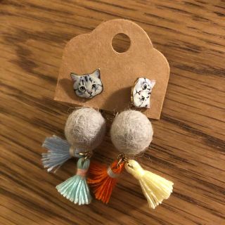 ピアス　タッセル　猫　ハンドメイド(ピアス)