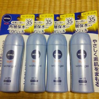 カオウ(花王)の【4個】ニベアサン ウォータージェル SPF35 PA+++ 日焼け止め(日焼け止め/サンオイル)