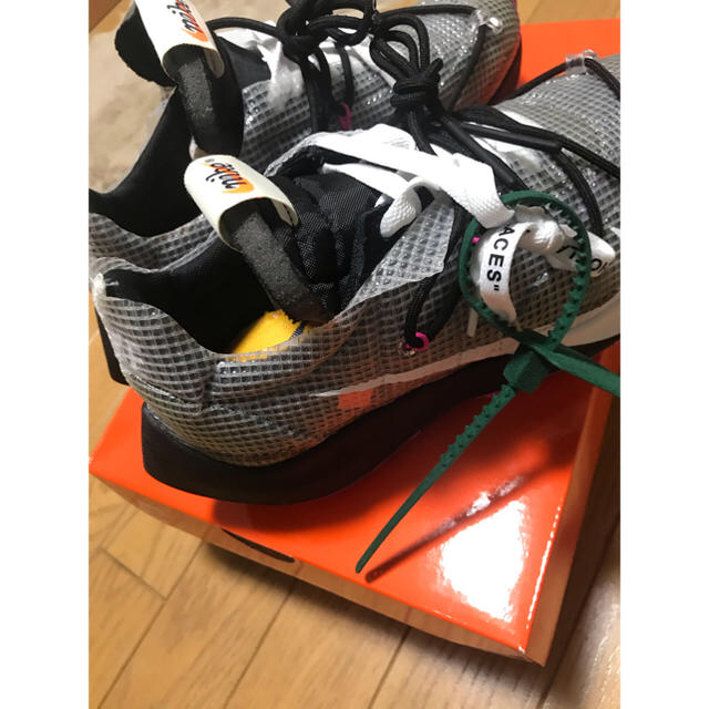 OFF-WHITE(オフホワイト)のコスメちゃん様専用⭐︎offwhite ×nike レディースの靴/シューズ(スニーカー)の商品写真