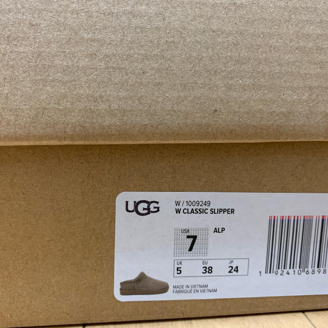 UGG classic slipper(24cm) フレームワーク購入 未使用品