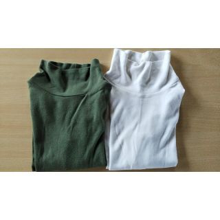 ムジルシリョウヒン(MUJI (無印良品))の2枚♥️無印良品&ユニクロタートルネックTシャツ(Tシャツ/カットソー)