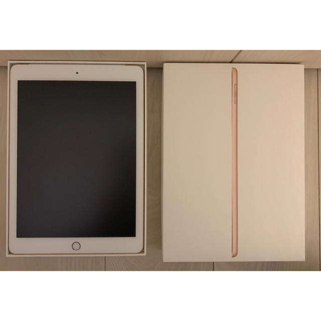 iPad 第六世代WIFI +セルラーモデル　32GB ゴールド