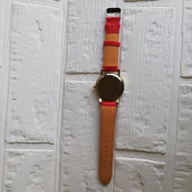 腕時計　コカ・コーラ柄 レディースのファッション小物(腕時計)の商品写真