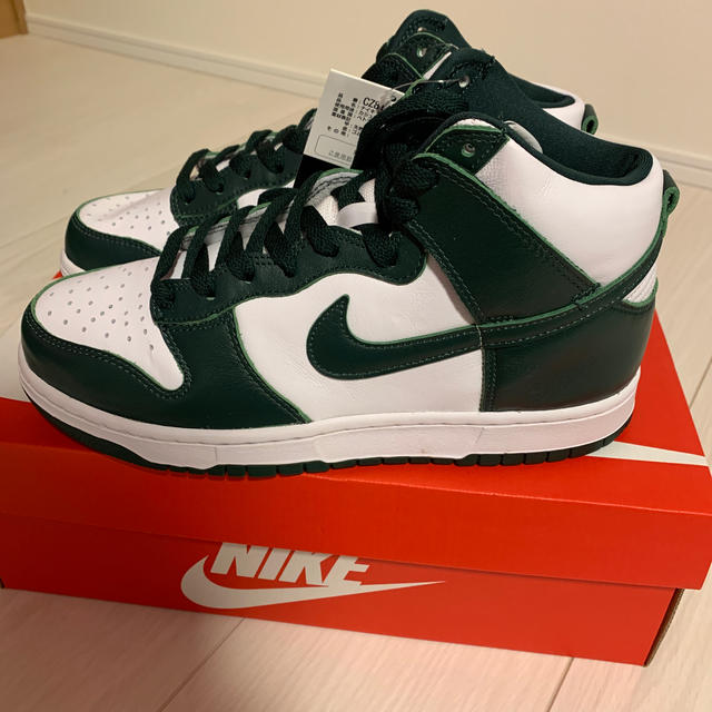 NIKE(ナイキ)のナイキ　ダンク　ハイ　グリーン　25.5 NIKE DUNK HI SP メンズの靴/シューズ(スニーカー)の商品写真