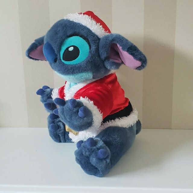 Disney 激レア 新品 限定 ビッグ サンタスティッチぬいぐるみ クリスマス限定販売の通販 By にぃまま S Shop ディズニーならラクマ