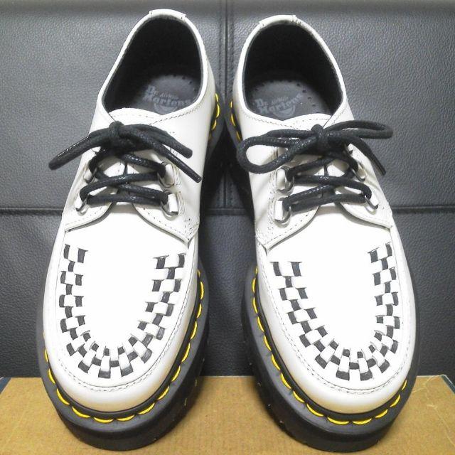 Dr.Martens(ドクターマーチン)の【専用】Dr.Martens ASHLEY UK3 厚底 BEX ラバーソール レディースの靴/シューズ(ローファー/革靴)の商品写真