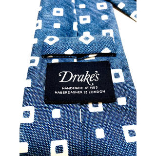 ドレイクス(DRAKES)の「美品」Drake's（ドレイクス）小紋ネクタイ：ブルー(ネクタイ)