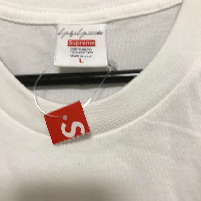 Supreme(シュプリーム)のSupreme Yohji Yamamoto LOGO TEE 白　L メンズのトップス(Tシャツ/カットソー(半袖/袖なし))の商品写真