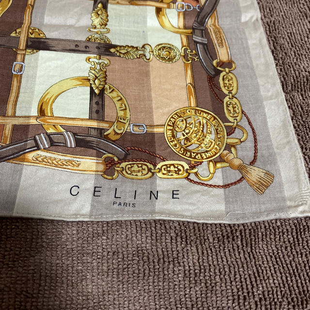 celine(セリーヌ)のセリーヌ　ハンカチ　中古　飾り レディースのファッション小物(ハンカチ)の商品写真