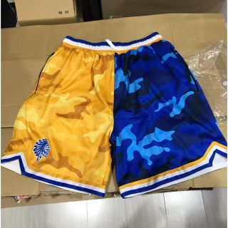 ミッチェルアンドネス(MITCHELL & NESS)のSAVS BRAND HOOP SHORTS Lサイズ(ショートパンツ)