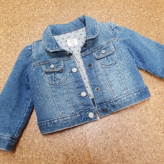 babyGAP(ベビーギャップ)のGAP*デニムジャケット*女の子*80センチ キッズ/ベビー/マタニティのベビー服(~85cm)(ジャケット/コート)の商品写真