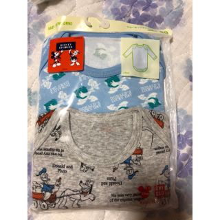 ユニクロ(UNIQLO)の専用   ディズニークルーネックボディ 80(肌着/下着)