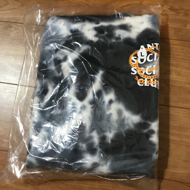 ANTI(アンチ)の★わ様専用★Lサイズ【新品】GOOD BLACK TIE DYE HOODIE メンズのトップス(パーカー)の商品写真