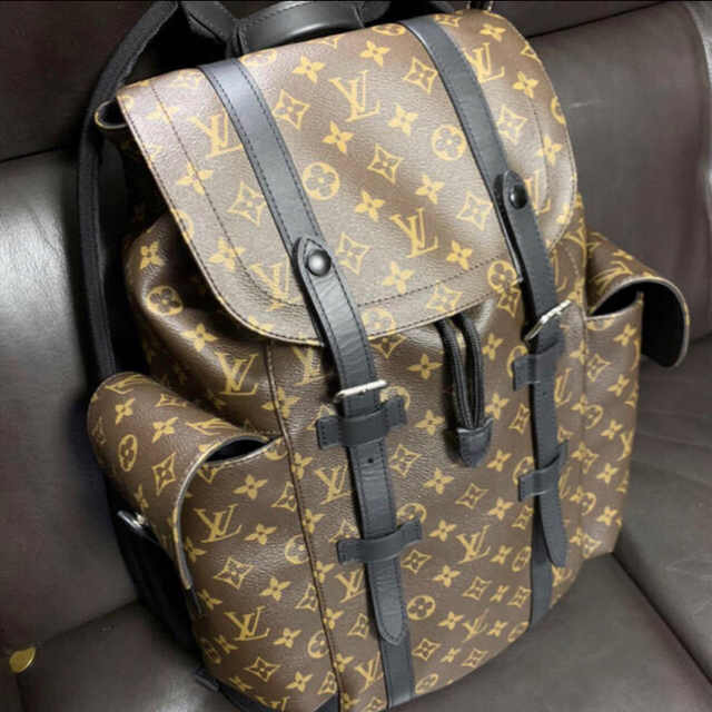 LOUIS VUITTON(ルイヴィトン)のルイヴィトン　クリストファーPM   LV リュック　LOUIS VITTON メンズのバッグ(バッグパック/リュック)の商品写真