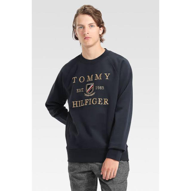 TOMMY HILFIGER(トミーヒルフィガー)のtommy hilfiger スウェット　ネイビー メンズのトップス(スウェット)の商品写真