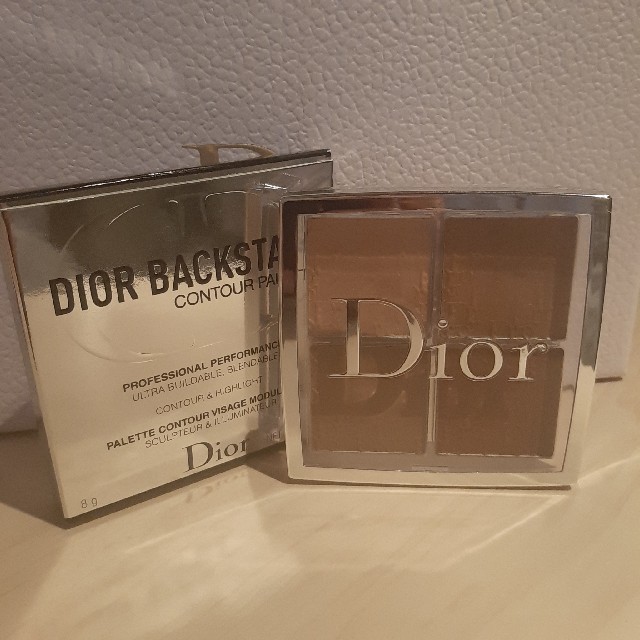 Dior(ディオール)のディオール バックステージ コントゥール パレット 001　箱付き コスメ/美容のベースメイク/化粧品(フェイスカラー)の商品写真