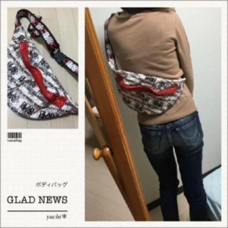 グラッドニュース(GLAD NEWS)の最終値下げ＊ボディバッグ(ボディバッグ/ウエストポーチ)