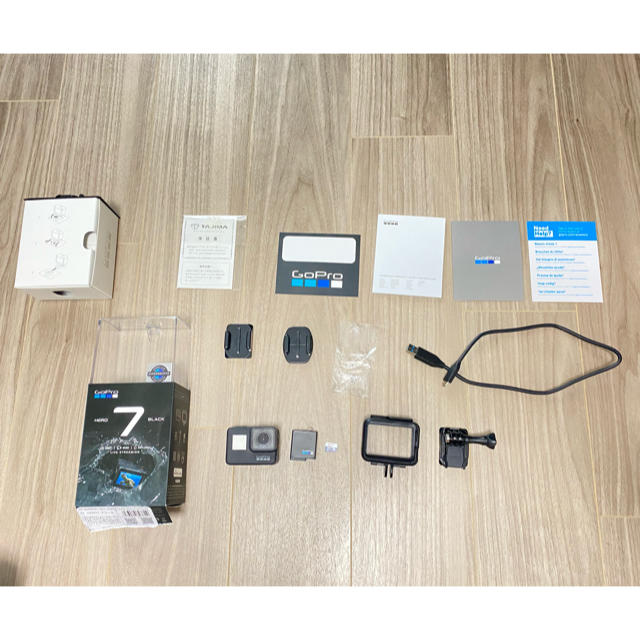 Gopro HERO 7 black 極美品 保証書 SDカード付