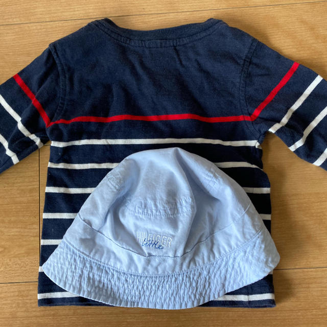 TOMMY HILFIGER(トミーヒルフィガー)のトミーフィルフィガー☆3-6mos☆帽子セット キッズ/ベビー/マタニティのベビー服(~85cm)(シャツ/カットソー)の商品写真