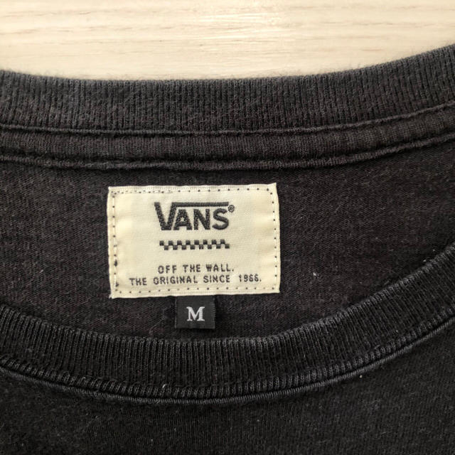 VANS(ヴァンズ)のVANS 袖プリント　長袖　Tシャツ　ブラック　Mサイズ メンズのトップス(Tシャツ/カットソー(七分/長袖))の商品写真