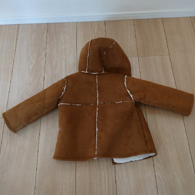 ZARA(ザラ)のZARA Baby のスエード風アウター 86 キッズ/ベビー/マタニティのベビー服(~85cm)(ジャケット/コート)の商品写真