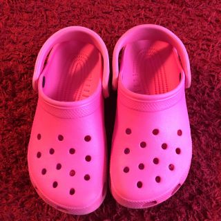 クロックス(crocs)の#クロックス#サンダル#キッズ#レディース#メンズ#22cm#ピンク#美品(サンダル)