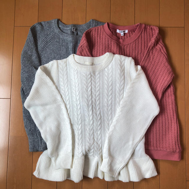 UNIQLO(ユニクロ)のニット　150 3枚セット キッズ/ベビー/マタニティのキッズ服女の子用(90cm~)(ニット)の商品写真