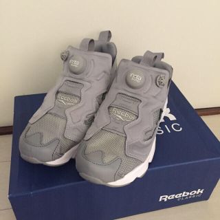 リーボック(Reebok)のReebokポンプフューリー♦︎22cm(スニーカー)