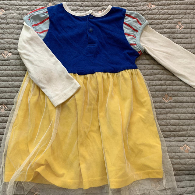 白雪姫ワンピース キッズ/ベビー/マタニティのキッズ服女の子用(90cm~)(ワンピース)の商品写真