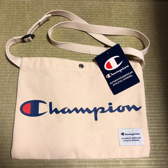 Champion(チャンピオン)のお値下げ。チャンピオン　ショルダーバック　ショルダーバッグ　ACE レディースのバッグ(ショルダーバッグ)の商品写真