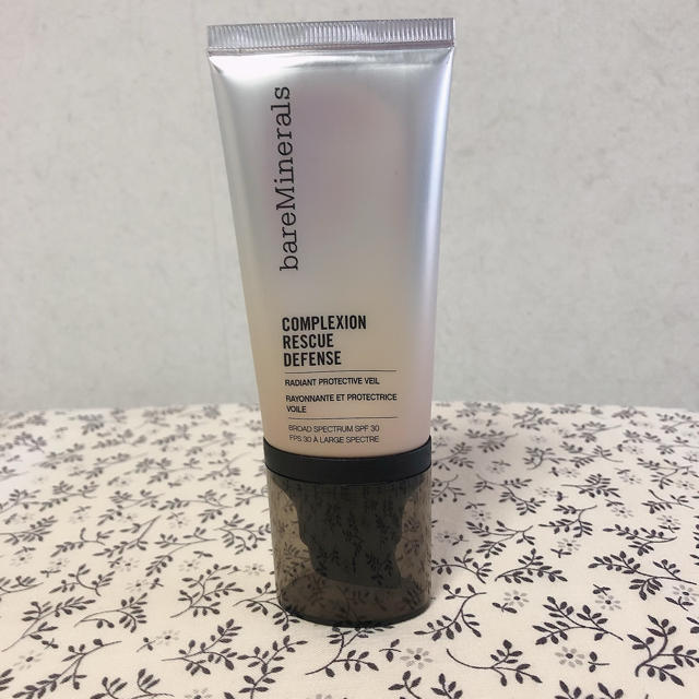 bareMinerals(ベアミネラル)のCR ディフェンス モイスチャライザー 50mL  SPF30・PA+++ コスメ/美容のベースメイク/化粧品(化粧下地)の商品写真