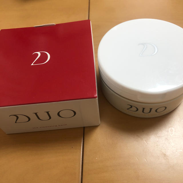 お値下げ中。DUO クレンジングバーム 2点 コスメ/美容のスキンケア/基礎化粧品(クレンジング/メイク落とし)の商品写真