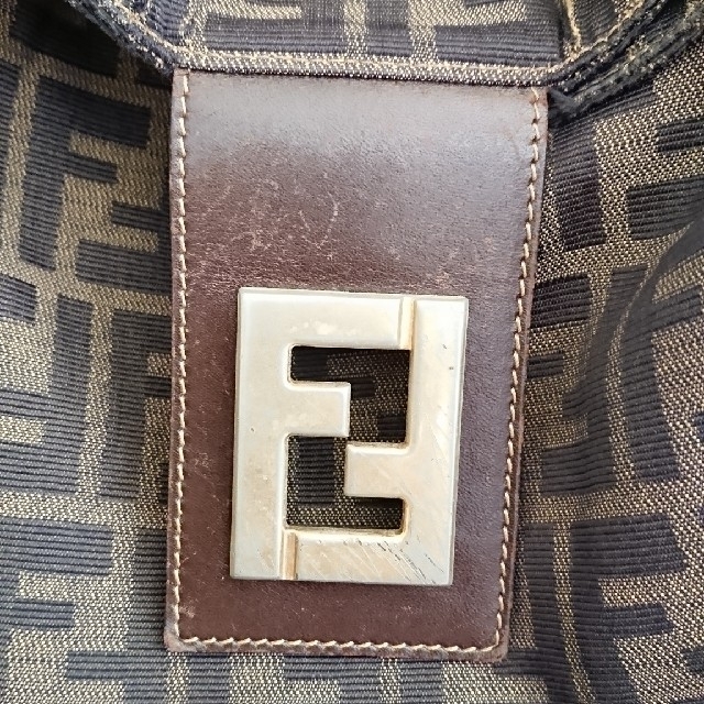 FENDI(フェンディ)のフェンディ ショルダーバッグ レディースのバッグ(ハンドバッグ)の商品写真