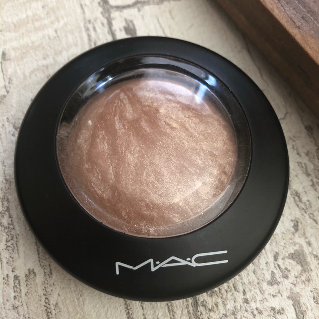 MAC(マック)のMac ハイライト　ソフト&ジェントル コスメ/美容のベースメイク/化粧品(フェイスカラー)の商品写真