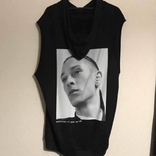 ラフシモンズ(RAF SIMONS)のラフシモンズ  ノースリーブパーカー　16ss(パーカー)