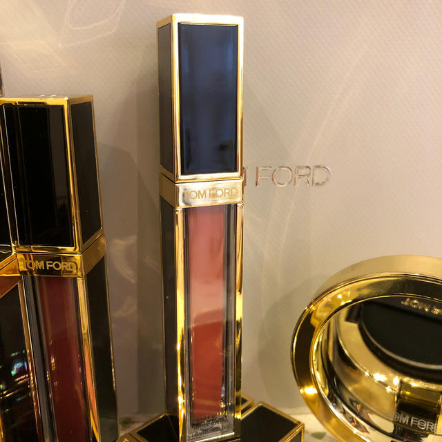 TOM FORD(トムフォード)のトムフォード 限定グロス 08  インヒビション コスメ/美容のベースメイク/化粧品(リップグロス)の商品写真