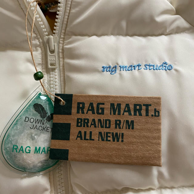 RAG MART(ラグマート)の新品未使用  ホワイトダウンコート キッズ/ベビー/マタニティのキッズ服女の子用(90cm~)(ジャケット/上着)の商品写真