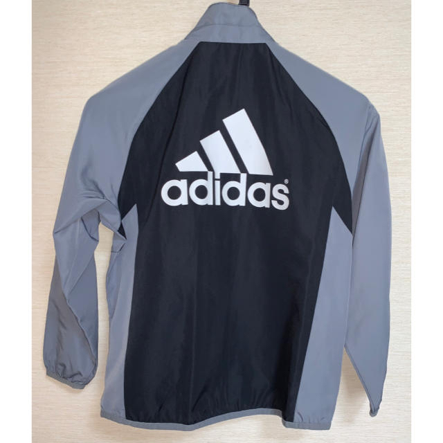 adidas(アディダス)のadidas アディダス ウインドブレーカー  130 キッズ/ベビー/マタニティのキッズ服男の子用(90cm~)(ジャケット/上着)の商品写真