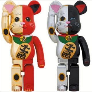 BE@RBRICK 招き猫 金×赤 1000％ ＆ 銀×黒 1000％ セット(キャラクターグッズ)