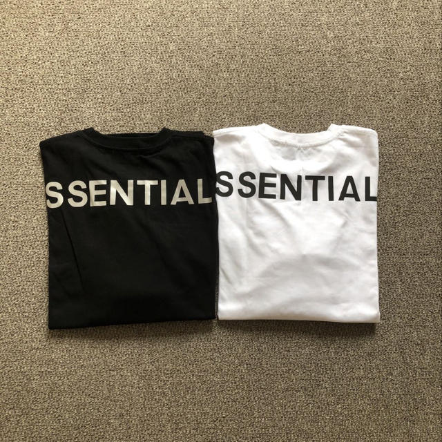 FEAR OF GOD(フィアオブゴッド)のFOG Essentials ロンT-Shirt Mサイズ 2点セット メンズのトップス(Tシャツ/カットソー(七分/長袖))の商品写真