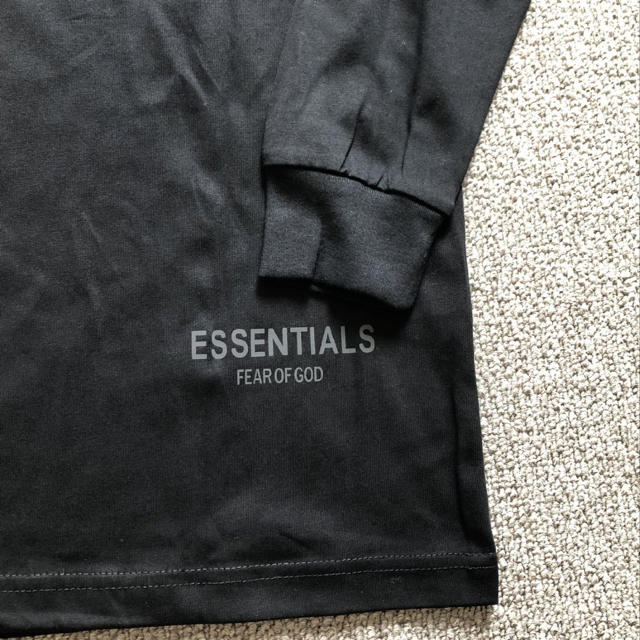 FEAR OF GOD(フィアオブゴッド)のFOG Essentials ロンT-Shirt Mサイズ 2点セット メンズのトップス(Tシャツ/カットソー(七分/長袖))の商品写真