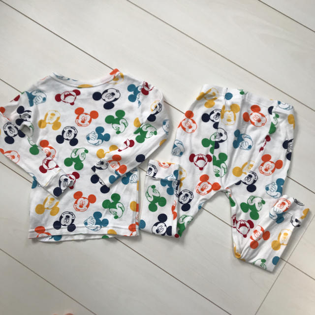 babyGAP(ベビーギャップ)の【♪りえ♪様専用】babyGap パジャマ　2セット キッズ/ベビー/マタニティのキッズ服男の子用(90cm~)(パジャマ)の商品写真