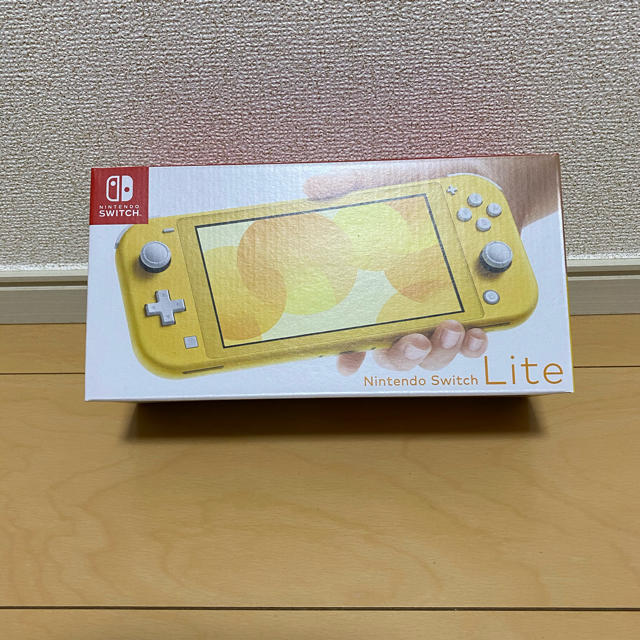 送料無料 新品 Nintendo Switch Lite イエロー家庭用ゲーム機本体