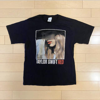 テイラースウィフト RED TOUR ライブTシャツ (2013)(Tシャツ(半袖/袖なし))