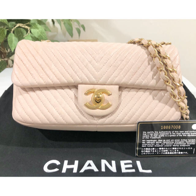 CHANEL シャネル シェブロン チェーンショルダーバッグ