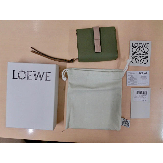 【今日の超目玉】  LOEWE - 【新品・未使用】LOEWE コンパクトジップウォレット オリーブ 財布