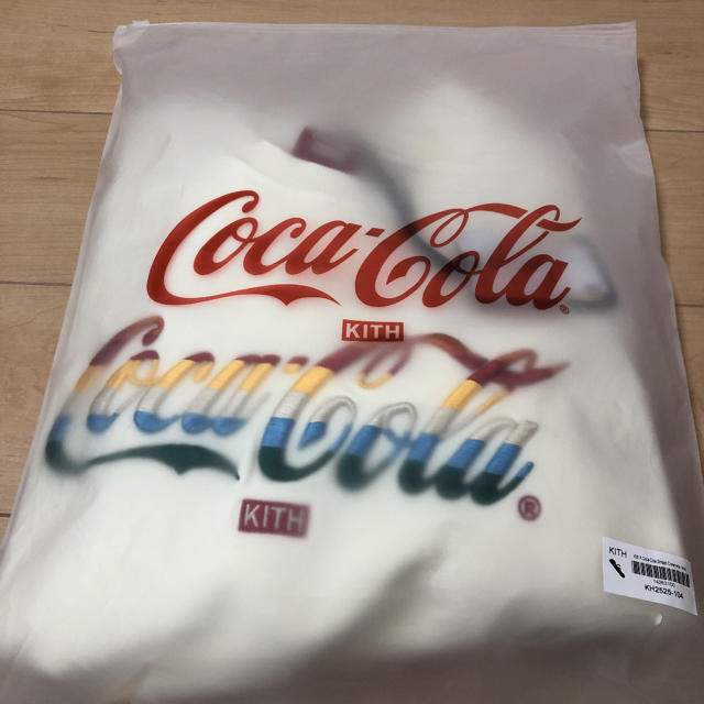 キスコカコーラ　Kith x Coca-Cola StripedCrewneck